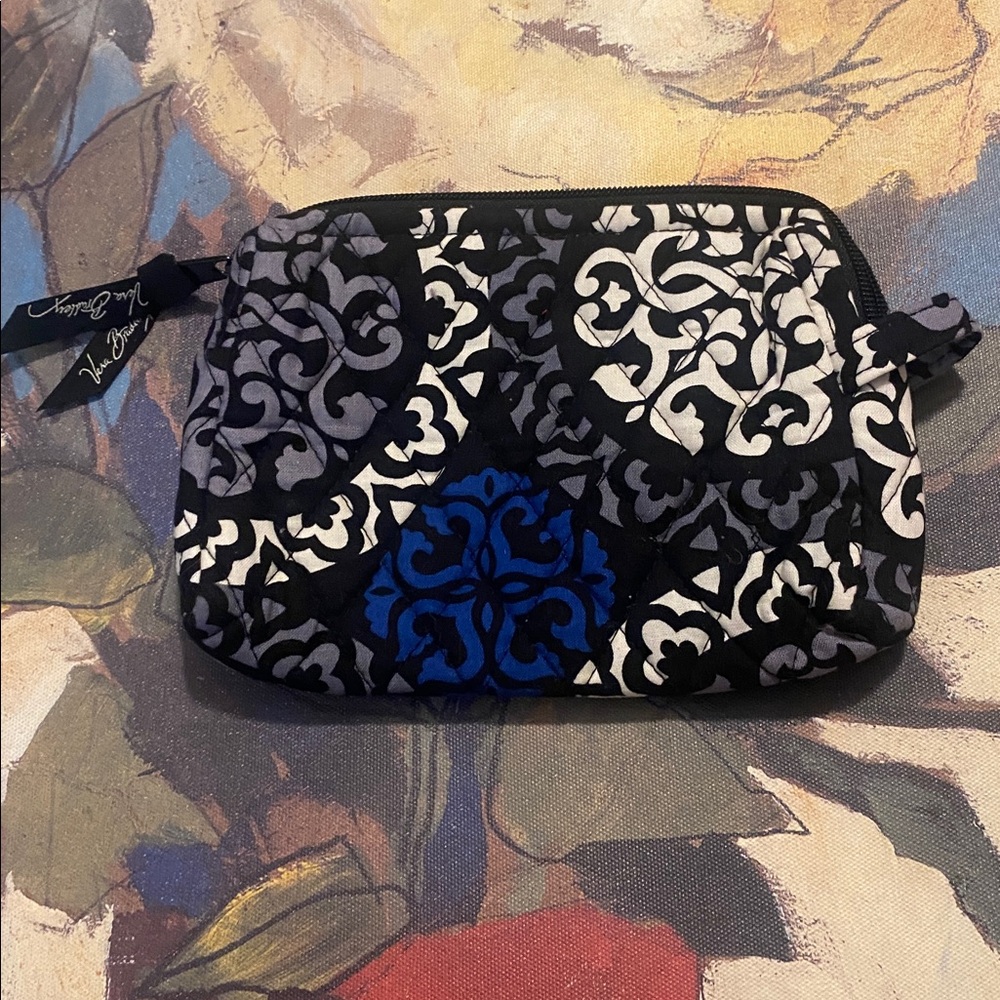 Small Travel Pouch - Picture 2 of 4